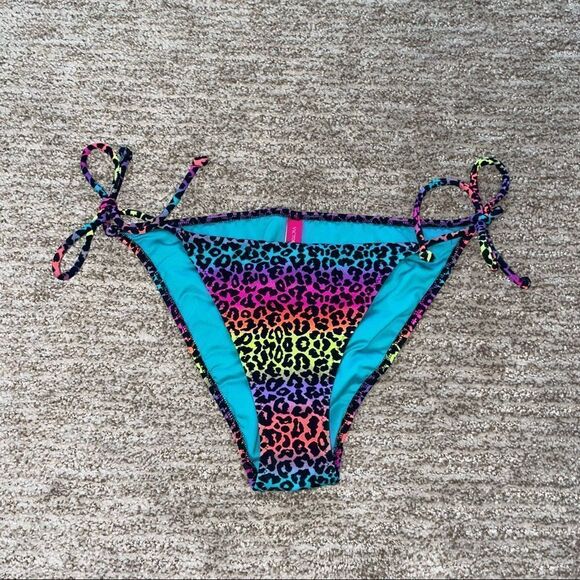 🚨 3 for $25 - VICTORIA’S Secret Rainbow Leopard Print Bikini Bottom - Picture 1 of 6